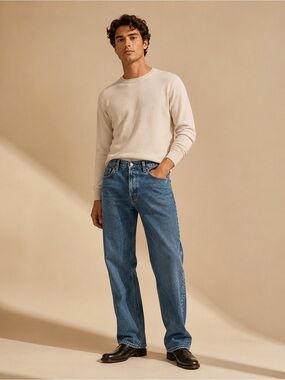 Levi's Relaxed Fit Jeans in Classic Blue Wash